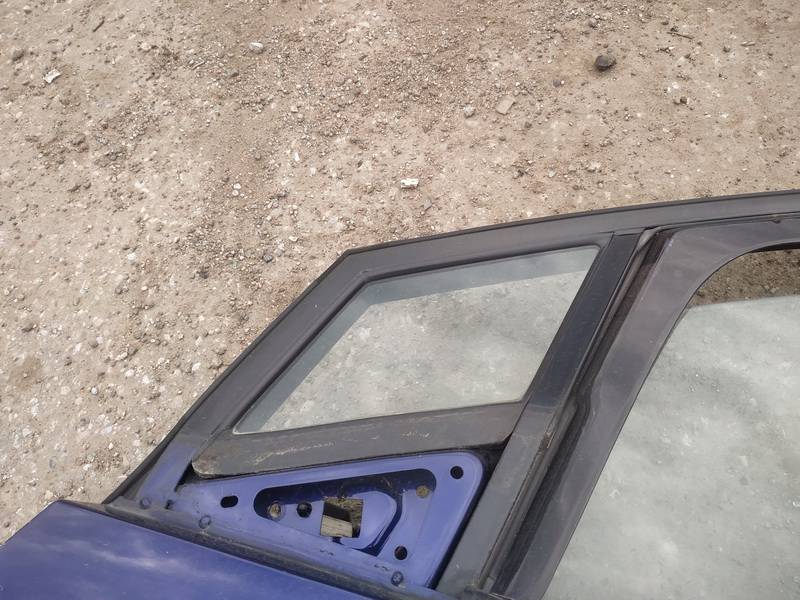 AS2 Mazda 5 2006 Ceturtā loga stikls (vai) sānu mazais stikls - PRIEKŠA PA KREISI - Thumbnail 2