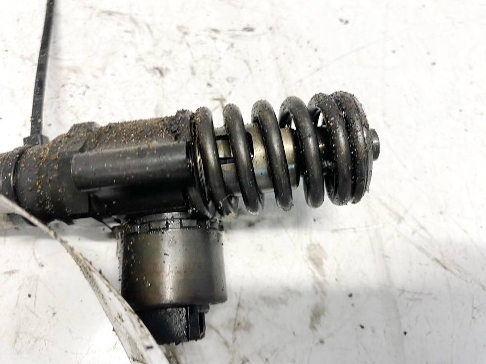 T026053517 Volkswagen Golf 2005 Degvielas iesmidzinātājs (inžektors) - Thumbnail 2