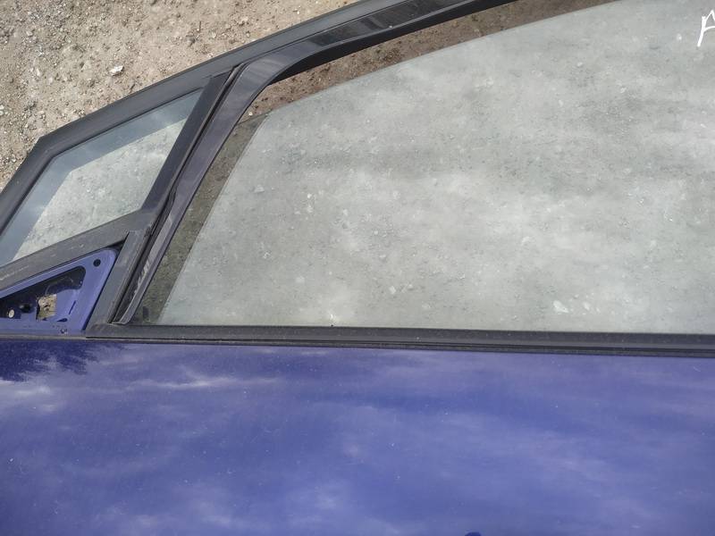 Mazda 5 2006 Garniture Avant Fenêtre Côté Gauche - Thumbnail 3