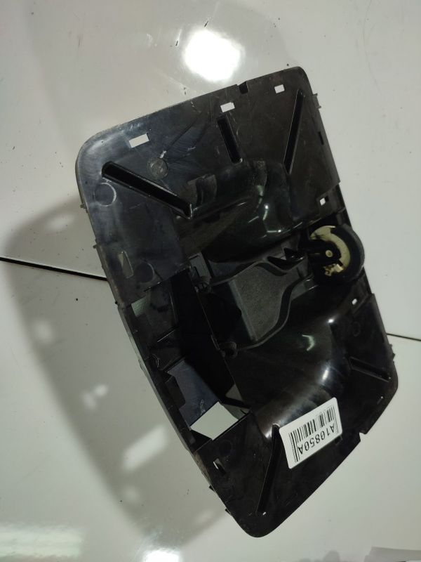 317150000 Volkswagen Golf 2003 Salona apdare (plastmasas)