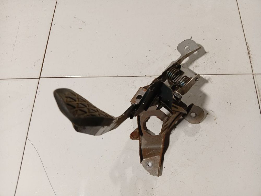 Mazda 5 2007 Pédale dembrayage