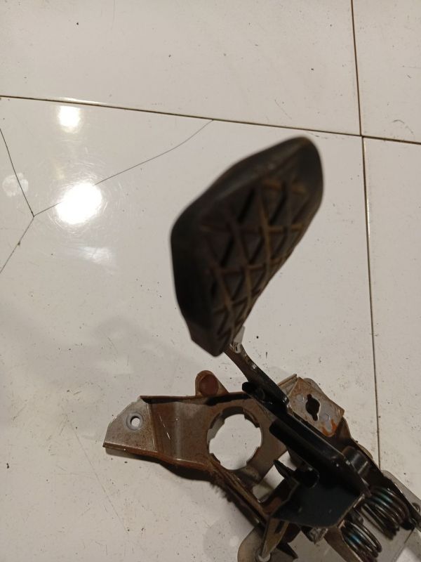 Mazda 5 2007 Sajūga pedālis - Thumbnail 2