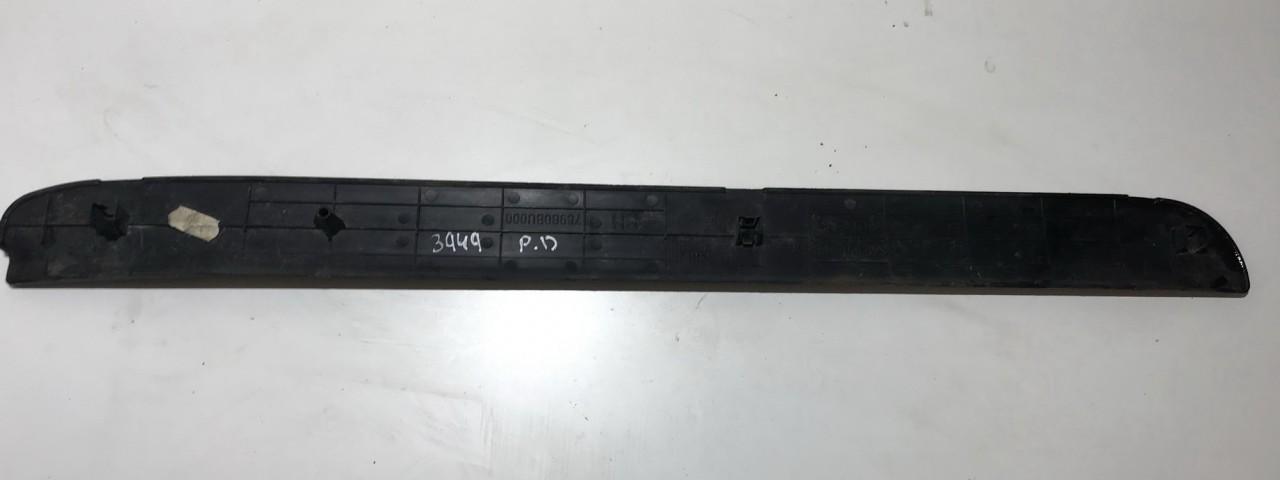 769B0BU000 Nissan Almera Tino 2000 garniture seuil de porte avant droite - Thumbnail 2