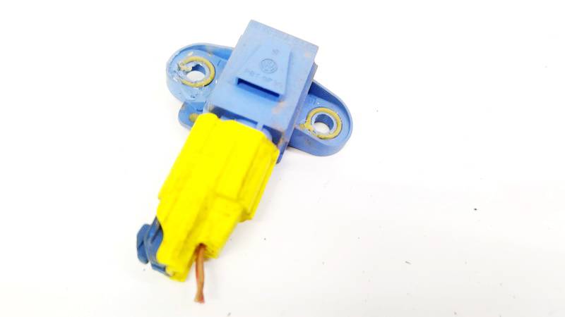 1K0955557A Volkswagen Passat 2006 Srs Airbag crash sensor - Thumbnail 3