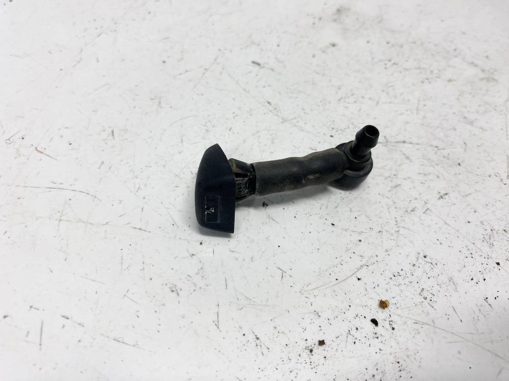 Volvo V70 2008 Форсунка омывателя лобового стекла