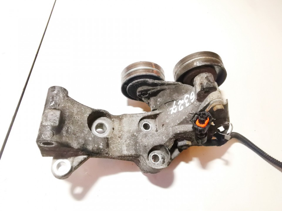 2370021 Opel Meriva 2004 Engine Mount Bracket and Gearbox Mount Bracket