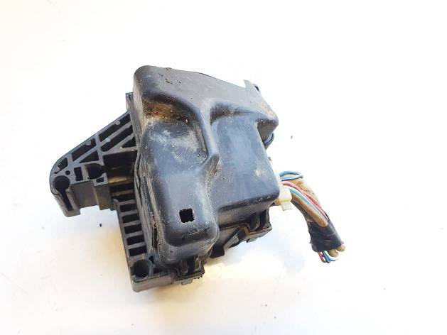 5054 Toyota Previa 2006 Fuse box - Thumbnail 3