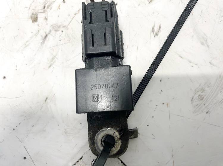 250047 Mazda MPV 2001 Rele - Thumbnail 3