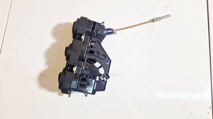 Skoda Octavia 2007 Climate Control Panel (heater control switches) - Thumbnail 3