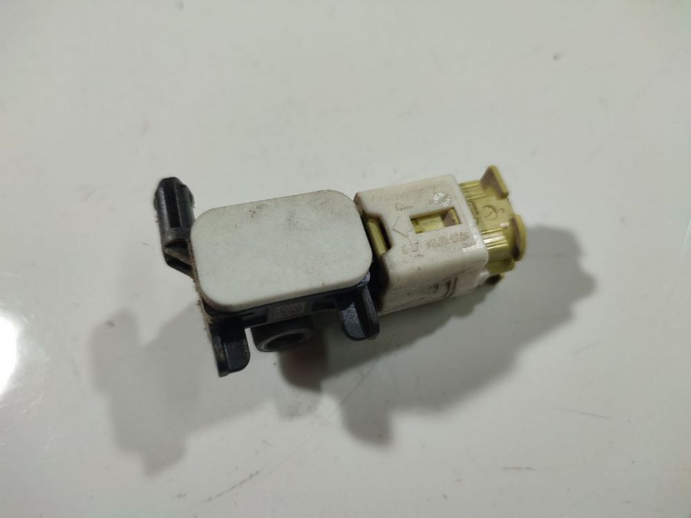 Fiat Doblo 2010 Drošības spilvena trieciensensors - Thumbnail 4