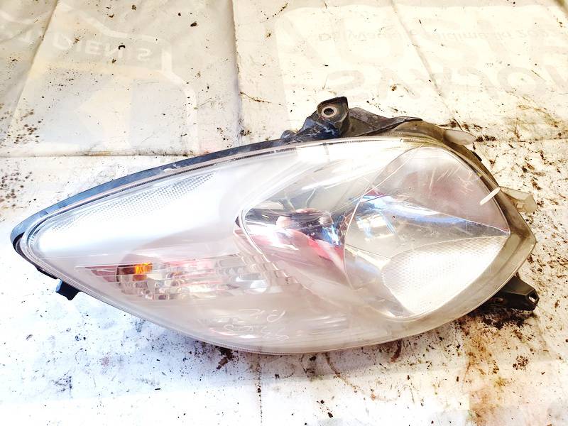 89901062 Toyota Yaris 2007 Headlight - FRONT LEFT