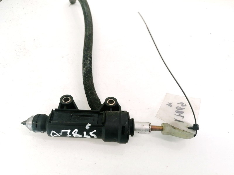 21526758822 BMW 3-Series 2002 Master clutch cylinder