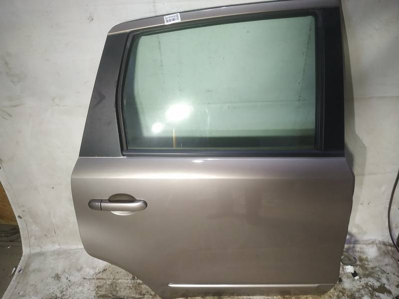 RUDOS Nissan Note 2006 Durvis - AIZMUGURE PA LABI