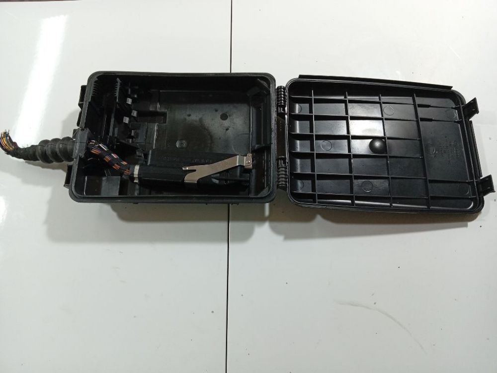 8D0927613 Audi A6 2003 Other car part