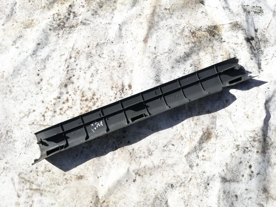 6791444020 Toyota Avensis Verso 2002 Interior door step trim - FRONT LEFT - Thumbnail 3