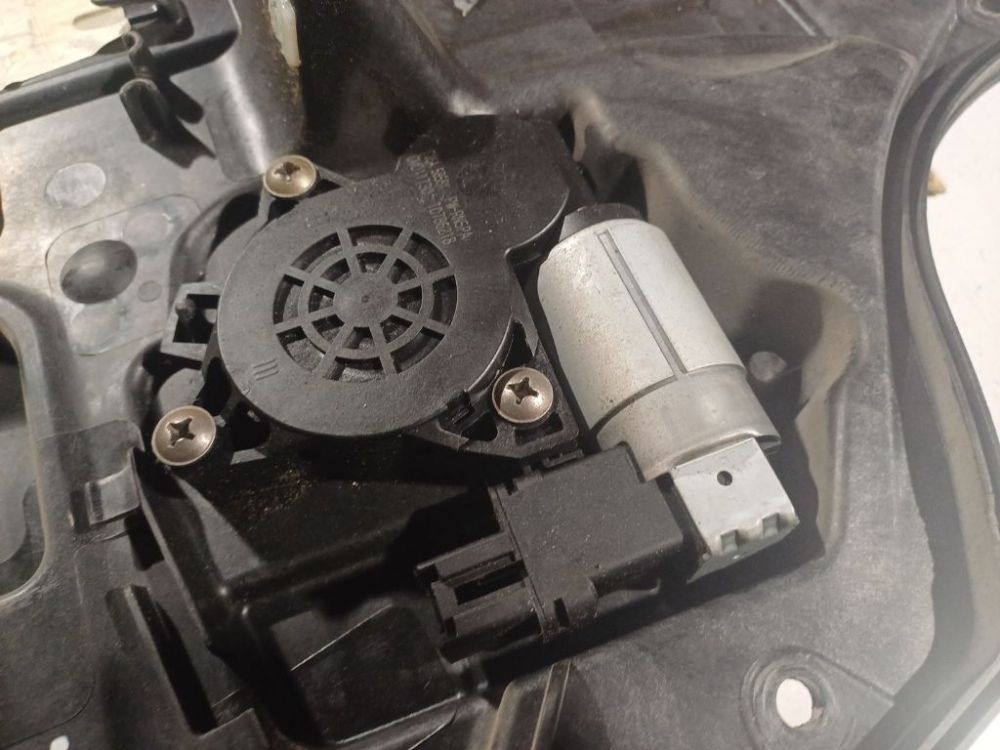 GJ6A5858X Mazda 2 2006 Durvju loga pacēlāja motors - AIZMUGURE PA KREISI - Thumbnail 2