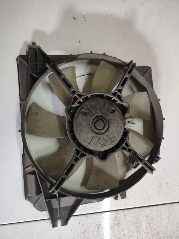 Mazda Premacy 2001 ELECTROVENTILADOR, Aro de refuerzo del ventilador del radiador