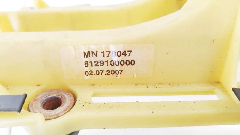 MN178047 Mitsubishi Colt 2008 Käsivaihteiston vaihdekeppi - Thumbnail 3