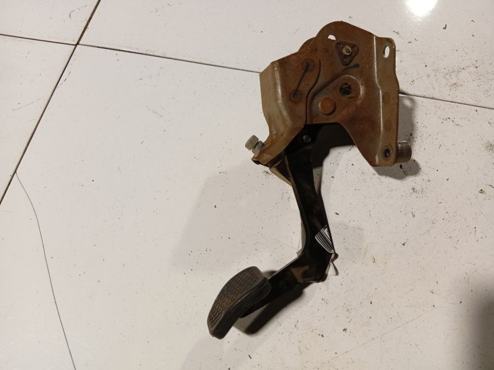 Honda Jazz 2005 Jarrupoljin