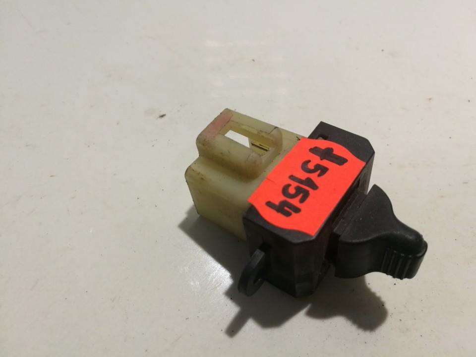 30505H Chrysler Voyager 2000 Power window control (Window Regulator-Window Switch)