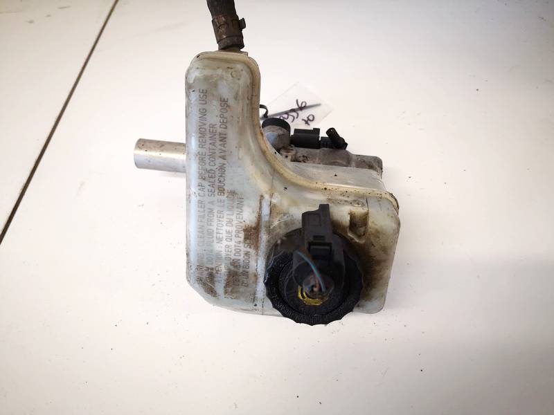 3C1611301 Volkswagen Passat 2006 Brake Master Cylinder Reservoir