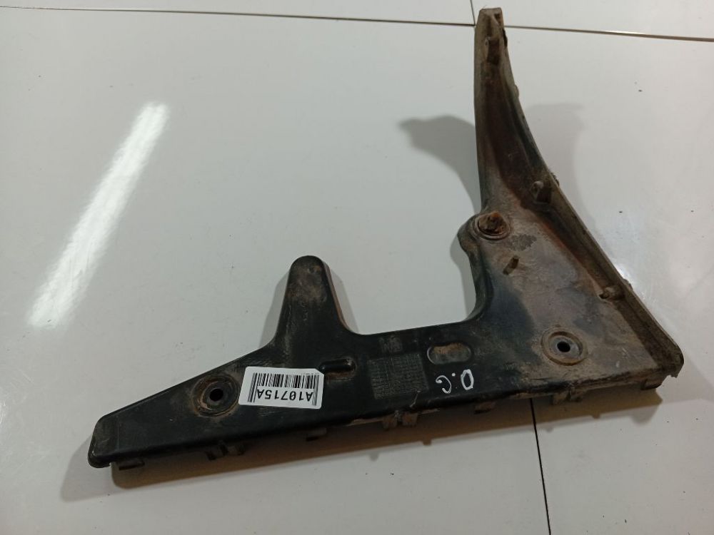 13867 Audi A6 2005 Bumper mounts (BUMPER BRACKET) - REAR RIGHT