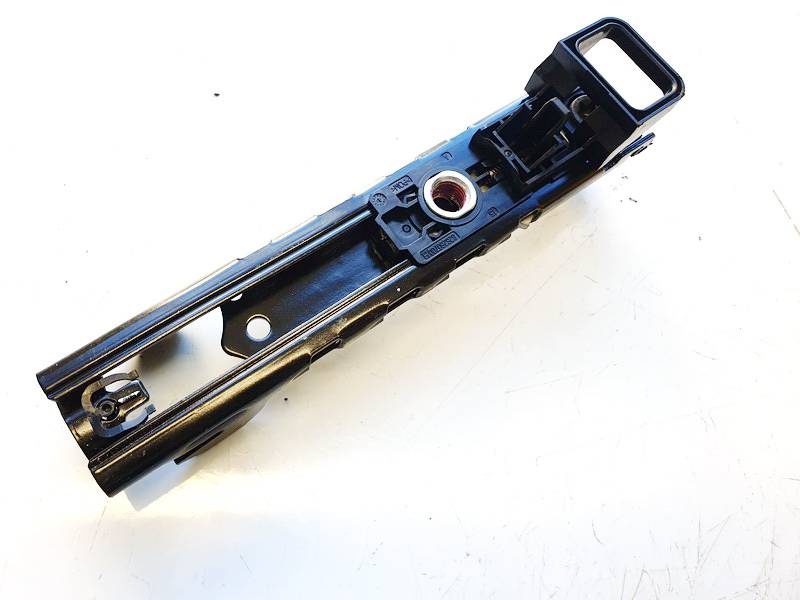 1068130C1B Tesla Model Y 2023 Turvavyön säätörata - EDESSÄ VASEMMALLA - Thumbnail 3