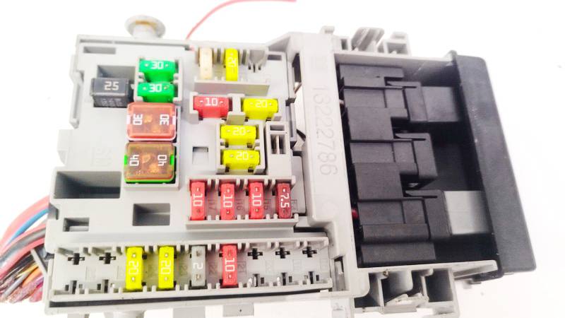 13222786 Opel Insignia 2010 Fuse box - Thumbnail 3