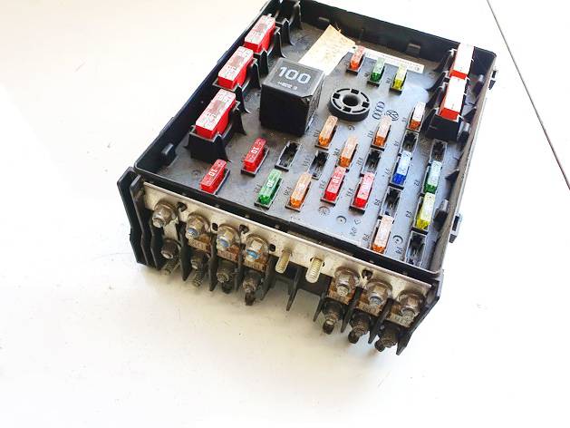 3C0937125 Volkswagen Passat 2007 Fuse box - Thumbnail 2