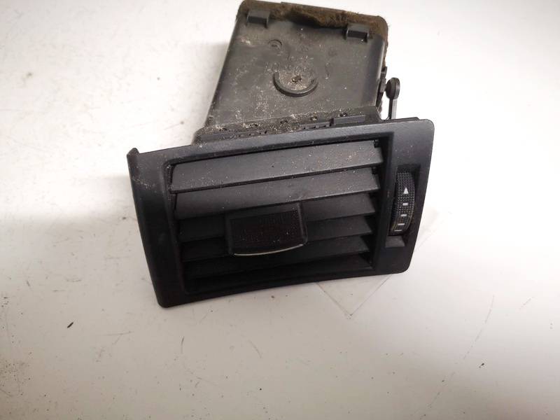 8E0820901 Audi A4 2005 Salono oro groteles