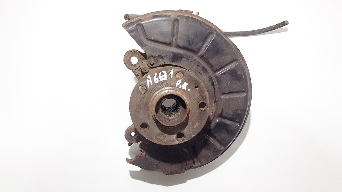 Volkswagen Touran 2004 Steering knuckle - FRONT LEFT