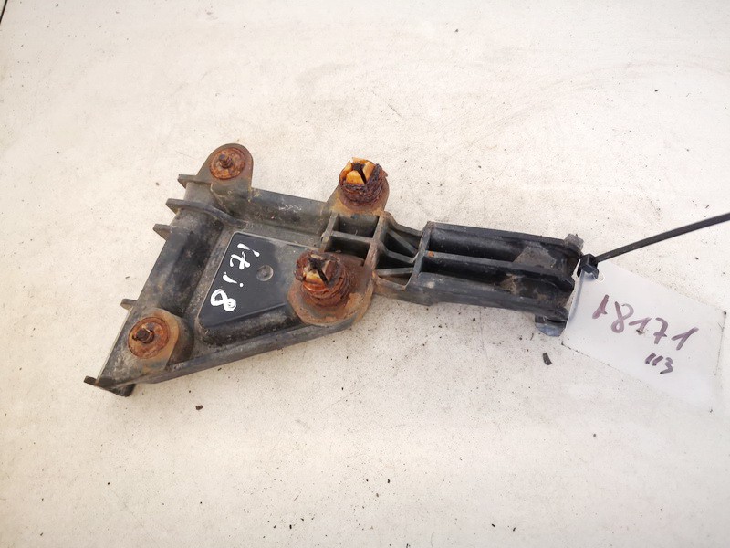 8a0807283 used Front Bumper mounts (BUMPER BRACKET) left Audi 80 1992 1 ...