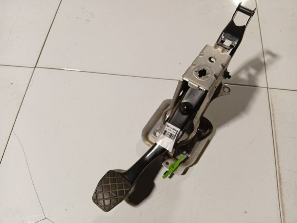 1K1721057N Volkswagen Golf Plus 2005 Pedal work, Brake pedal, Pedal bracket, Clutch pedal