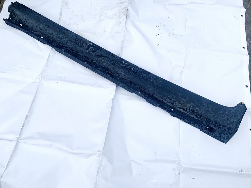 30653722 Volvo XC 90 2004 Left Sill Moulding