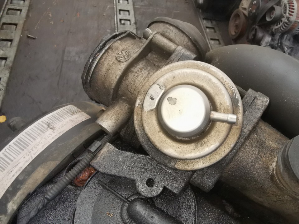 038131501S Volkswagen Touran 2003 EGR Valve Exhaust Gas - Thumbnail 2