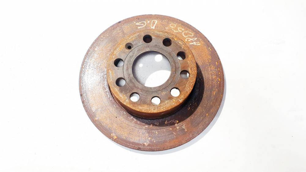 NEVENTILIUOJAMAS Skoda Octavia 2004 Galinis stabdziu diskas G.