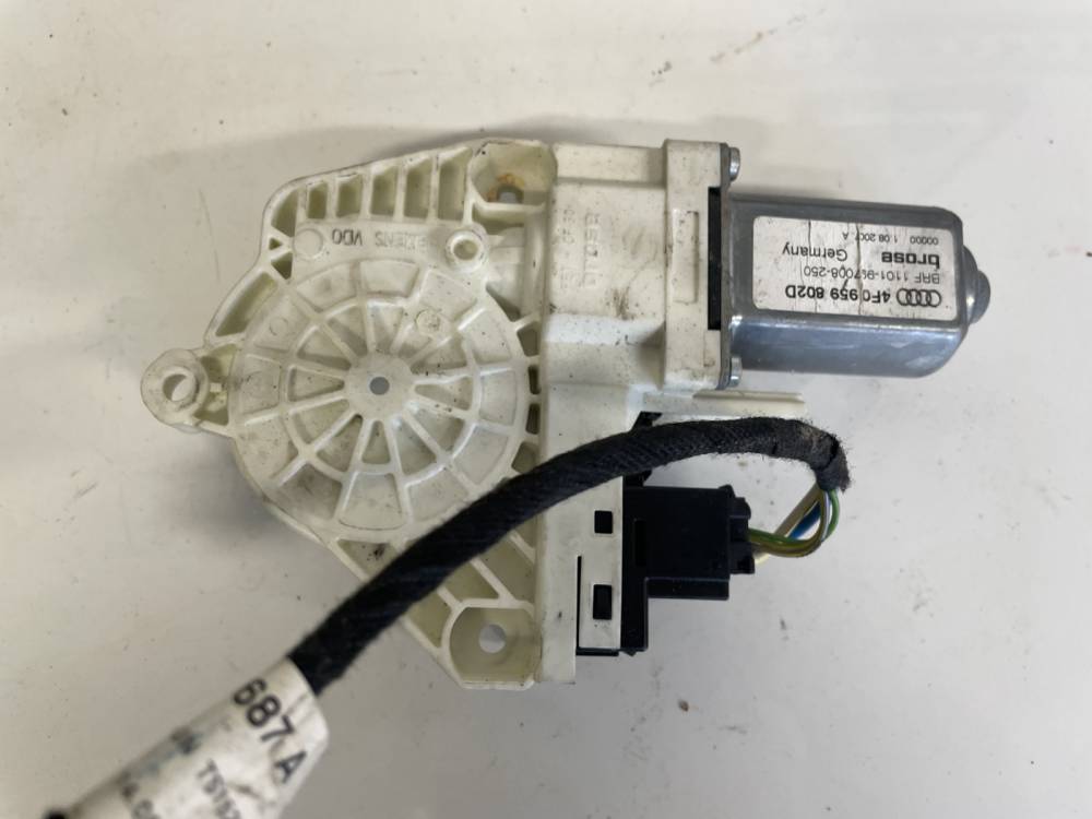 4F0959802D Audi A6 2007 Window Motor - FRONT RIGHT - Thumbnail 3