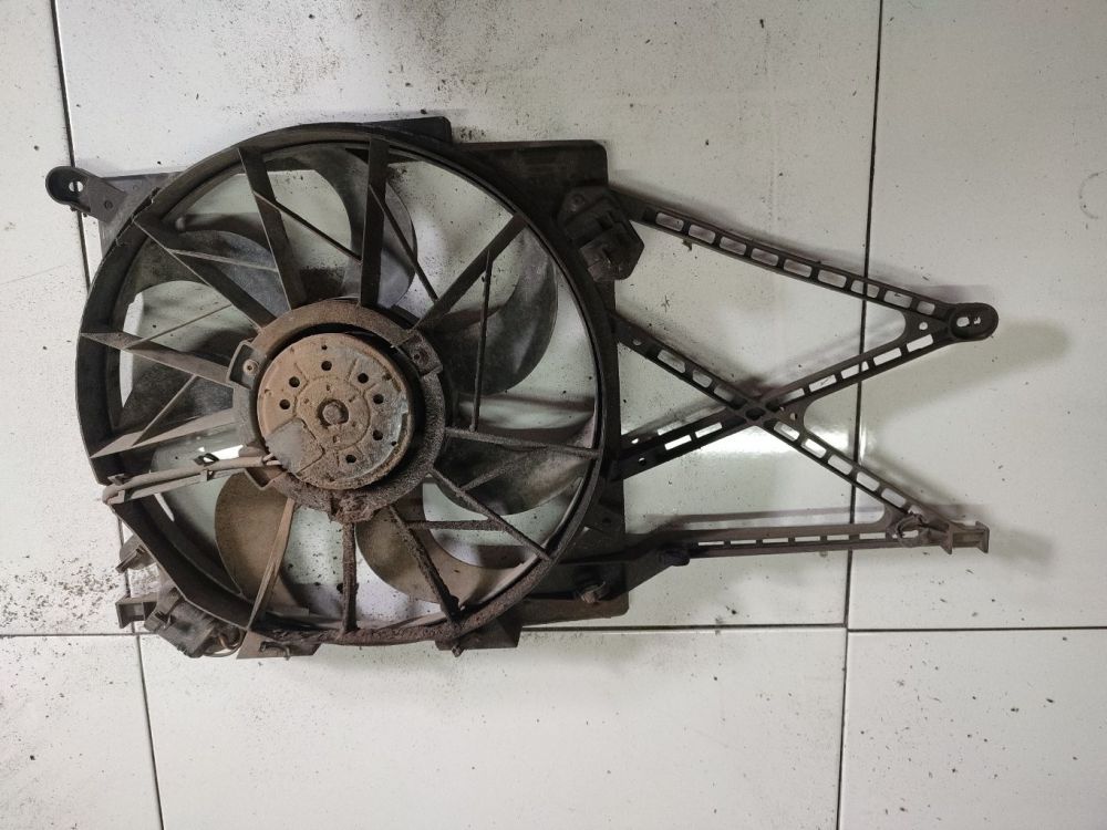 Opel Astra 1998 Dyfuzor (wentylator chłodnicy)