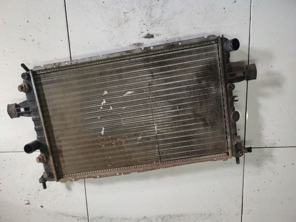 Opel Astra 1998 Chłodnica wody