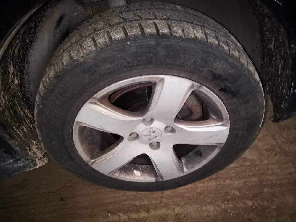 4X108 Peugeot 3008 2011 Llanta de aleación R16 - Thumbnail 2