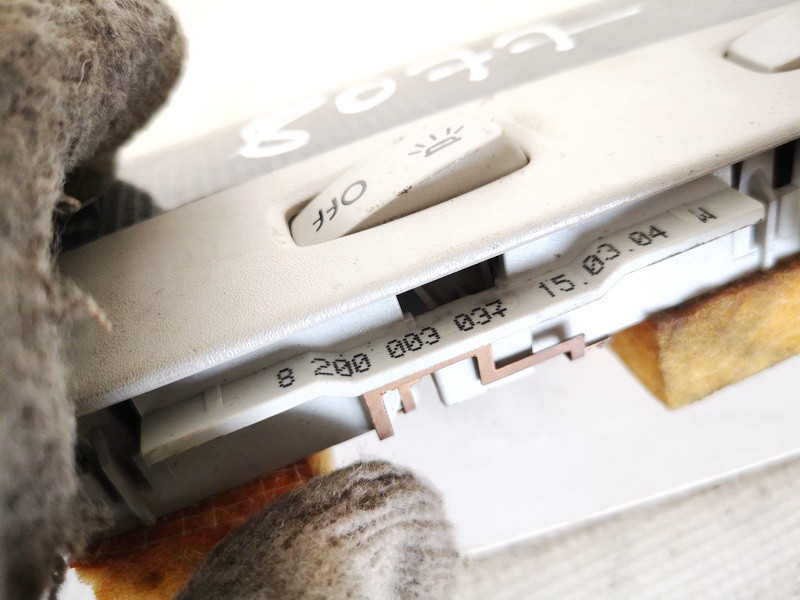 8200003037 Renault Espace 2004 Interior Light - FRONT - Thumbnail 3