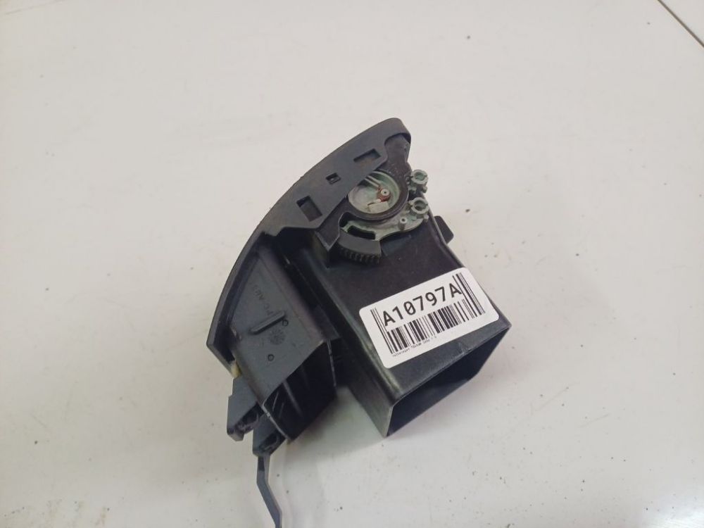 1T0819704A Volkswagen Touran 2004 Dash Vent (Air Vent Grille) - Thumbnail 2