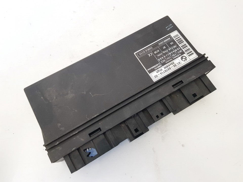 6135697871402 BMW 5-Series 2005 Komforto blokas