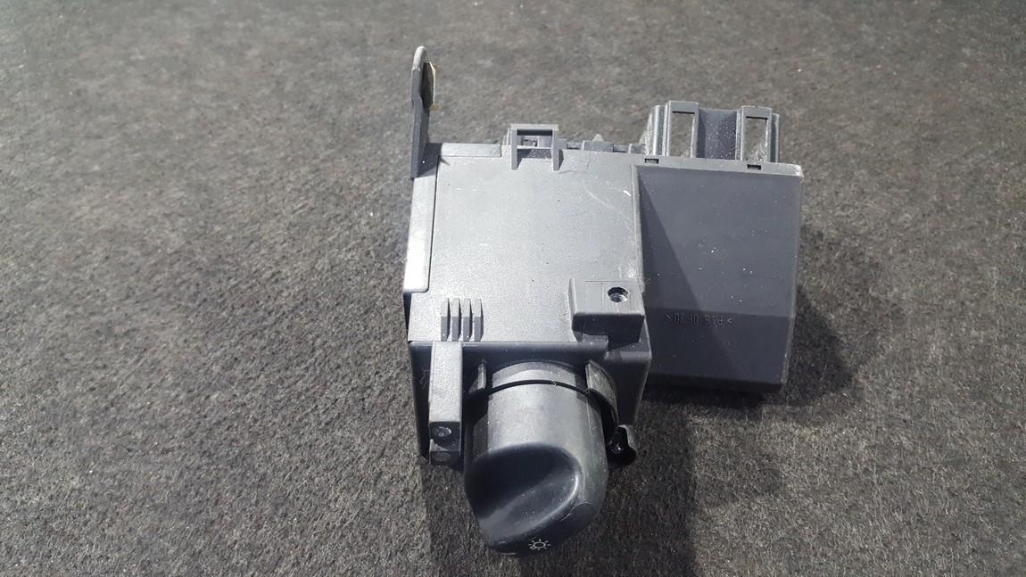 2105450504 210 545 05 04, 04 0550 05 Headlight adjuster switch