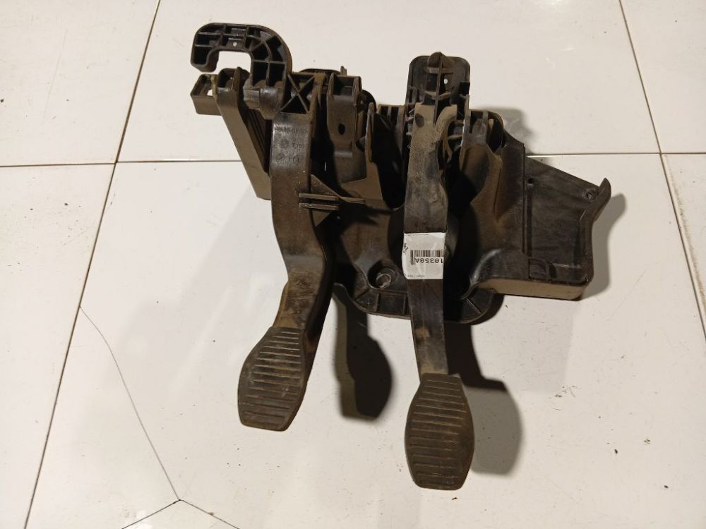 Fiat Doblo 2011 Clutch pedal