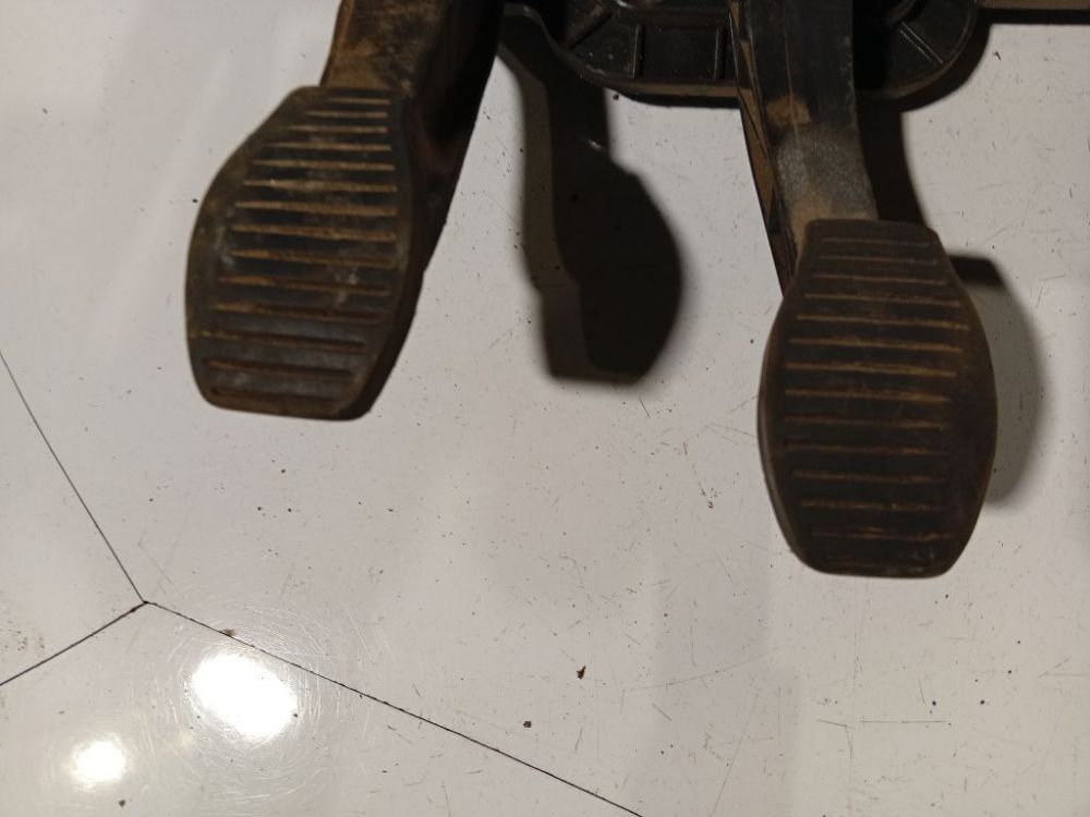 Fiat Doblo 2011 Clutch pedal - Thumbnail 2
