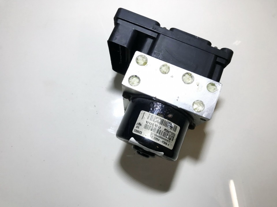 P08671223 Volvo V70 2005 ABS Unit (ABS Brake Pump)