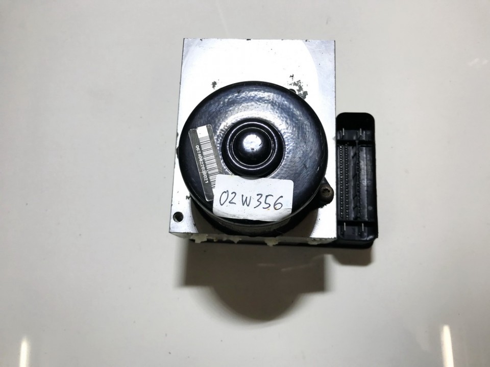 P08671223 Volvo V70 2005 ABS Unit (ABS Brake Pump) - Thumbnail 2