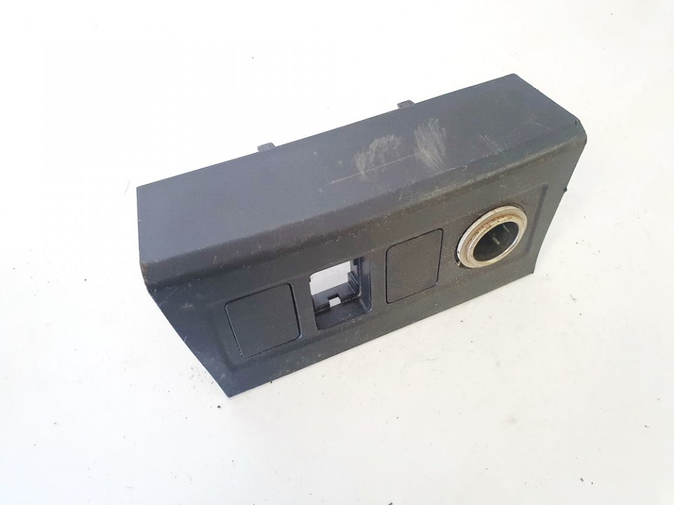 5544942010 Toyota RAV-4 2006 Allume-cigare Prise de courant