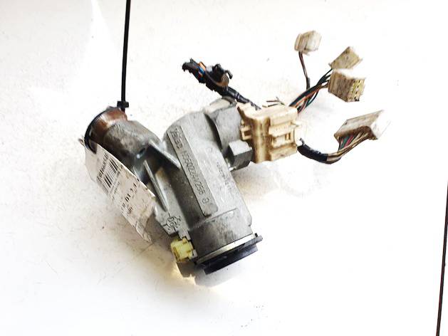 N0502241 Toyota Yaris 2006 Uzvedimo spynos kontaktine grupe